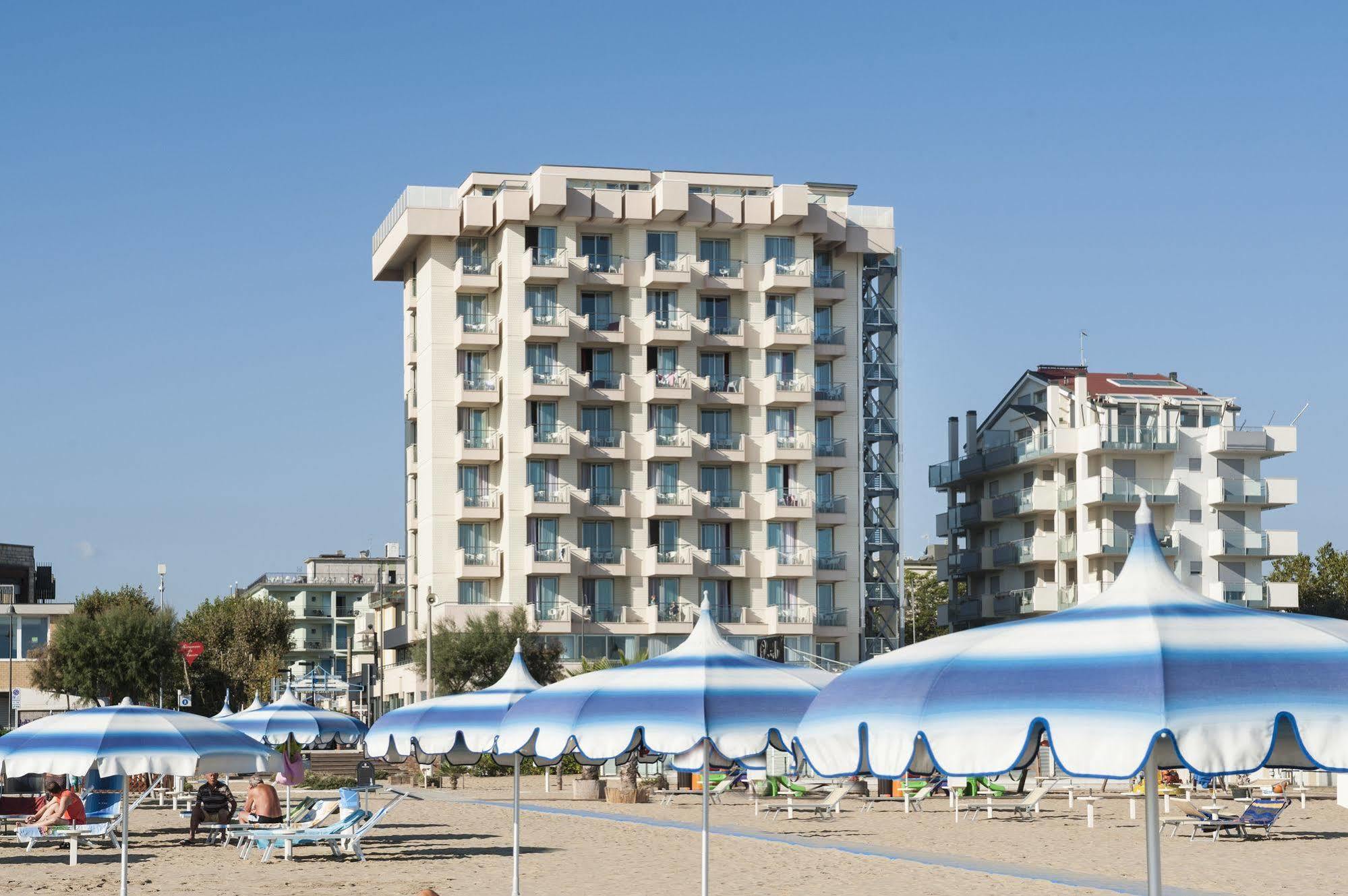 Terminal Palace & Hotel