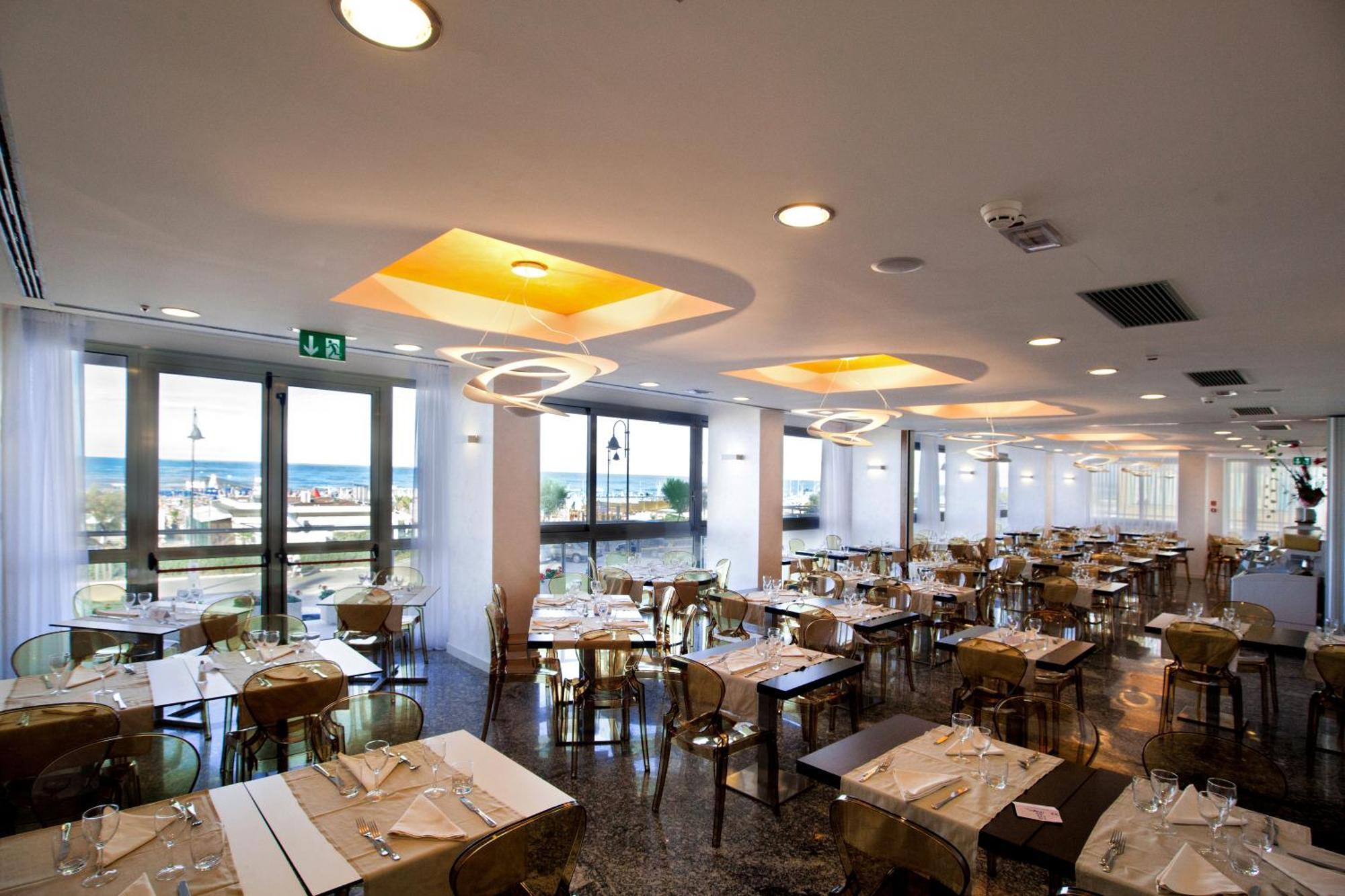 Hotel Terminal Palace & 4*