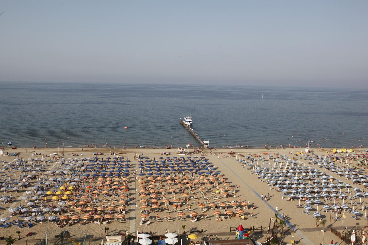 Terminal Palace & Hotel