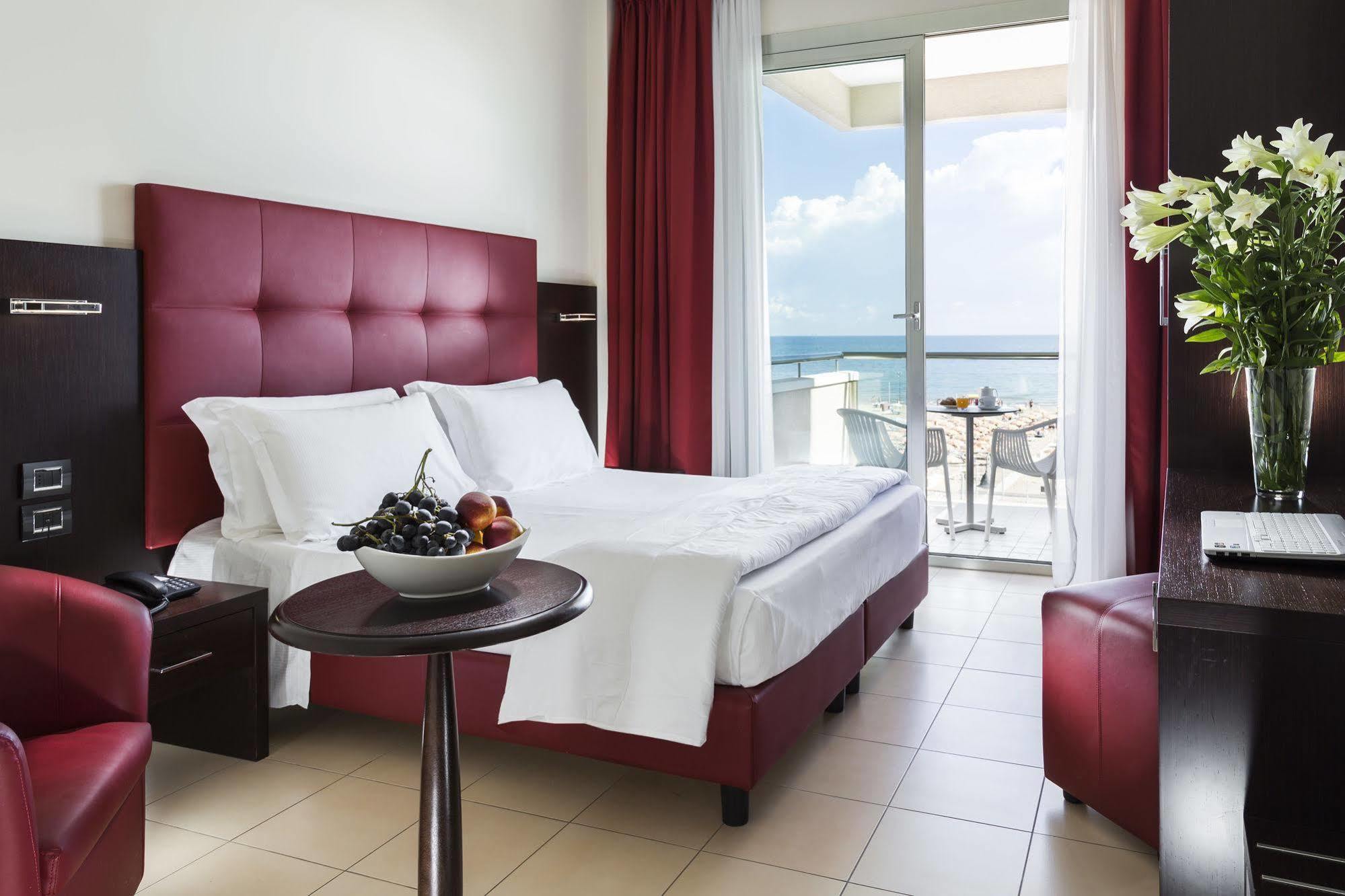 Terminal Palace & 4* Rimini